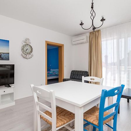 1 Bedroom Gorgeous Apartment In Mošćenička Draga Esterno foto
