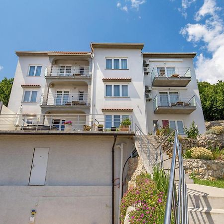 1 Bedroom Gorgeous Apartment In Mošćenička Draga Esterno foto