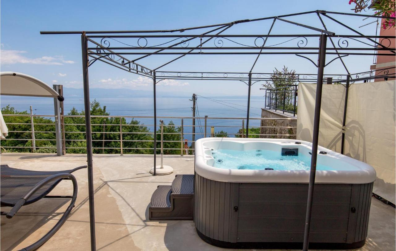 1 Bedroom Gorgeous Apartment In Mošćenička Draga Esterno foto