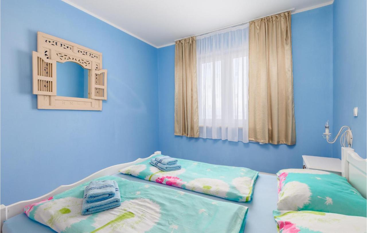 1 Bedroom Gorgeous Apartment In Mošćenička Draga Esterno foto