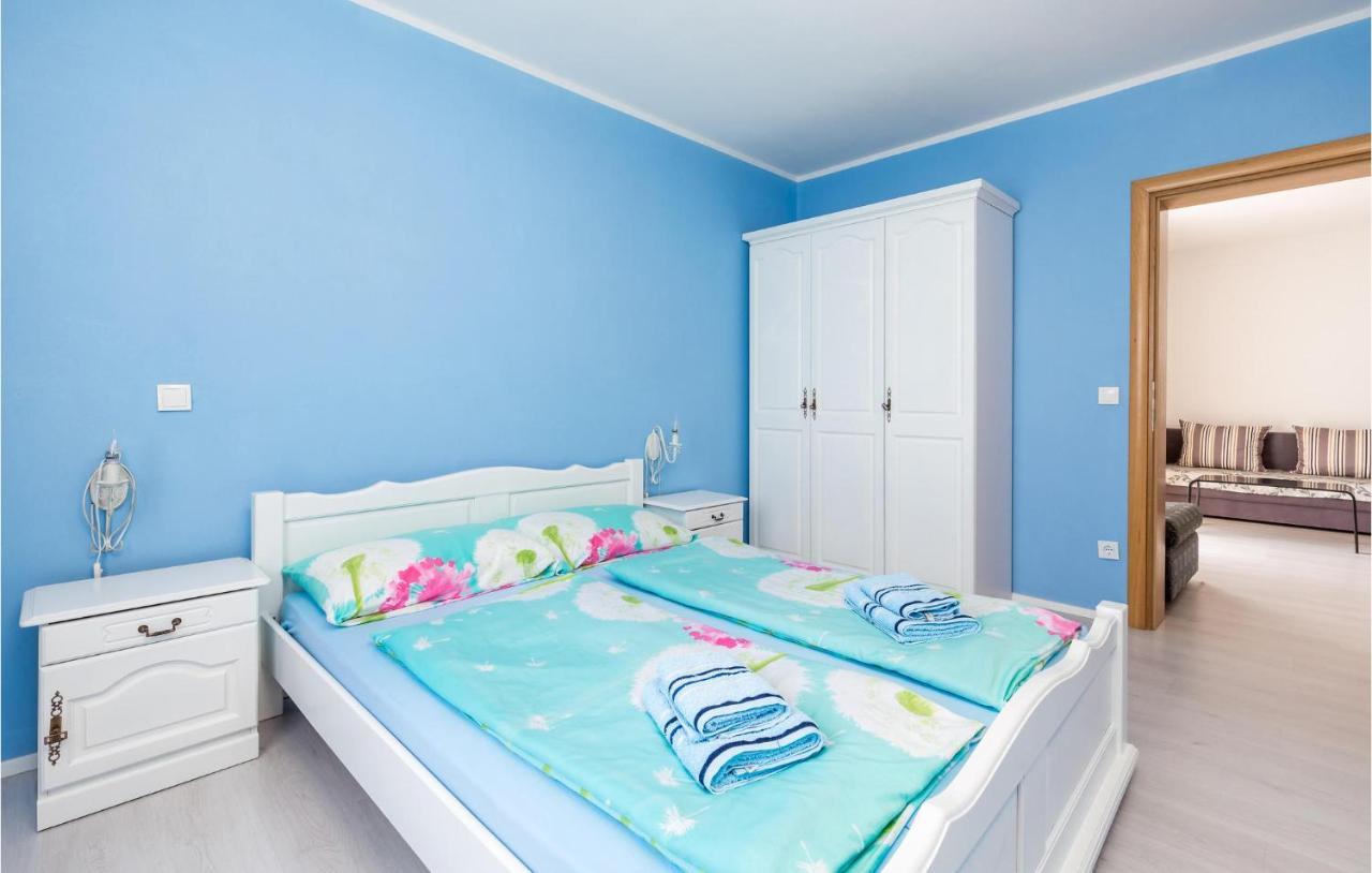 1 Bedroom Gorgeous Apartment In Mošćenička Draga Esterno foto